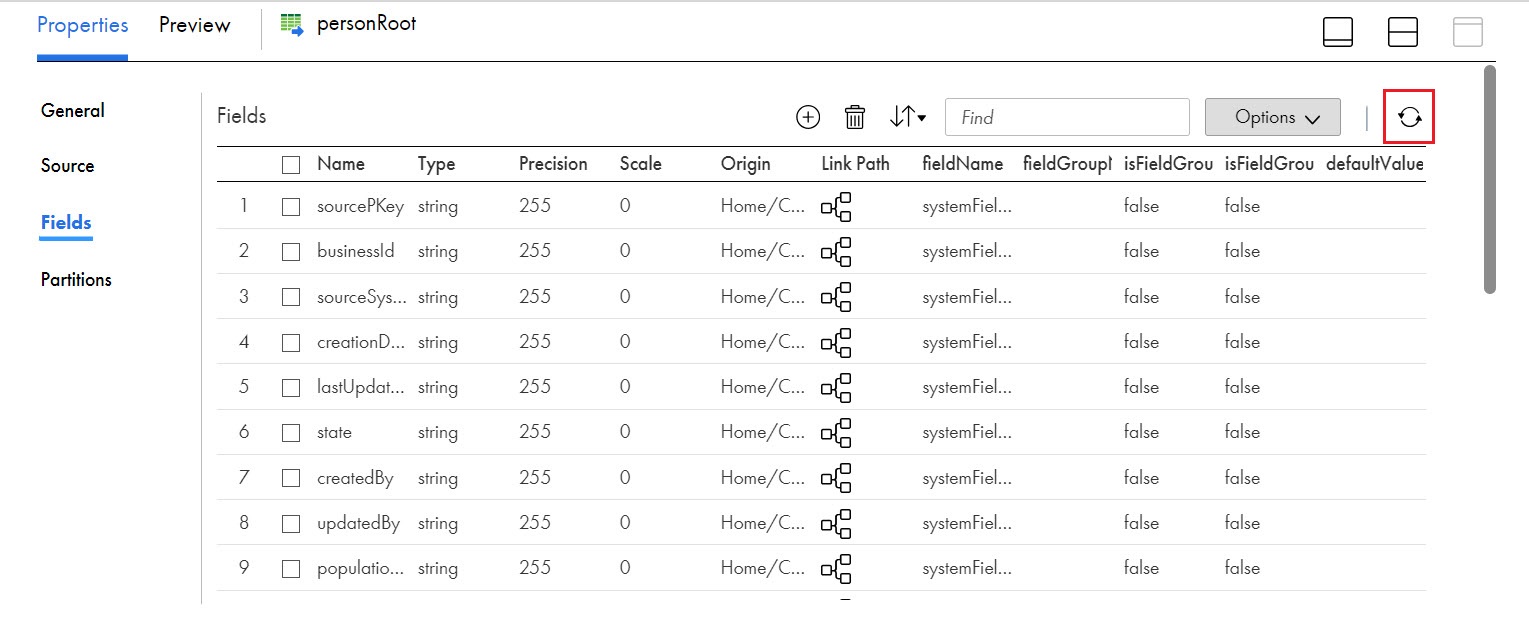 The image displays the fields and field groups of a source transformation, that you can map to the output fields.