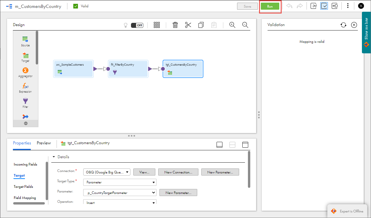 The mapping canvas shows a complete mapping with the Source, Filter, and Target transformations. The Validation panel is open and shows no errors. The Run button is highlighted in the top right corner.
